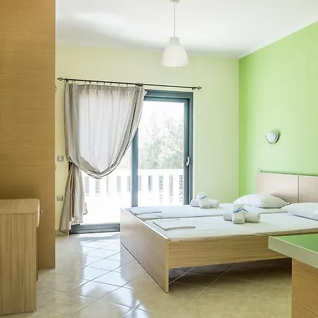 Golden Sun Nydri (Lefkada)