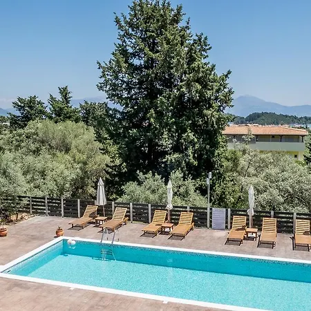 Golden Sun Nydri (Lefkada)