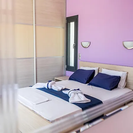 Golden Sun Nydri (Lefkada)