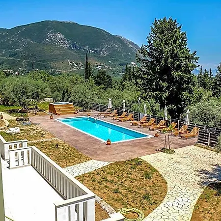 Golden Sun Nydri (Lefkada)