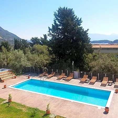 Golden Sun Aparthotel 4*