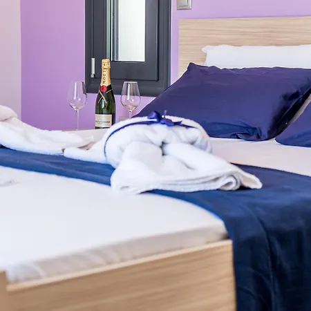 Lägenhetshotell Golden Sun 4*