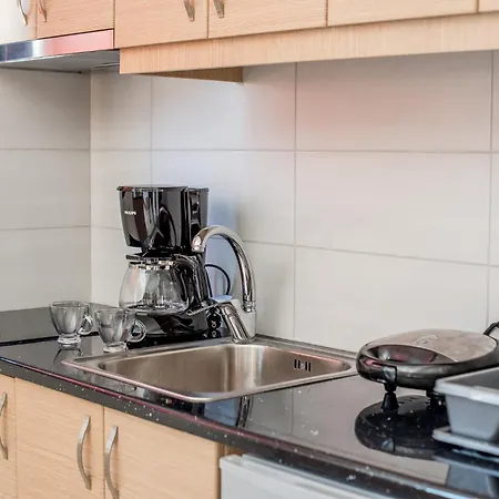 Golden Sun Lägenhetshotell Nidhrion