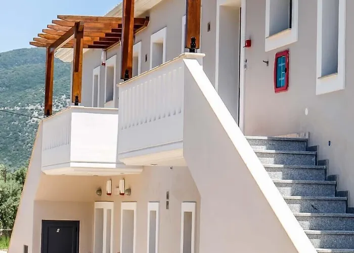 Golden Sun 4* נידרי